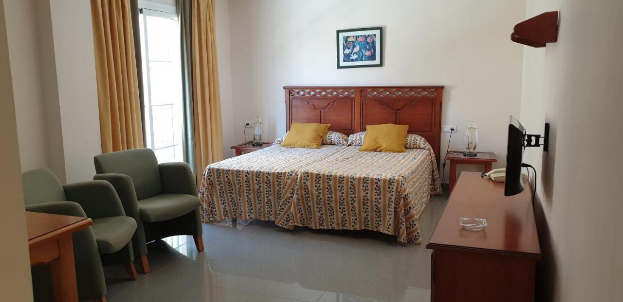 Apartamentos Nerja Bahia ภายนอก รูปภาพ